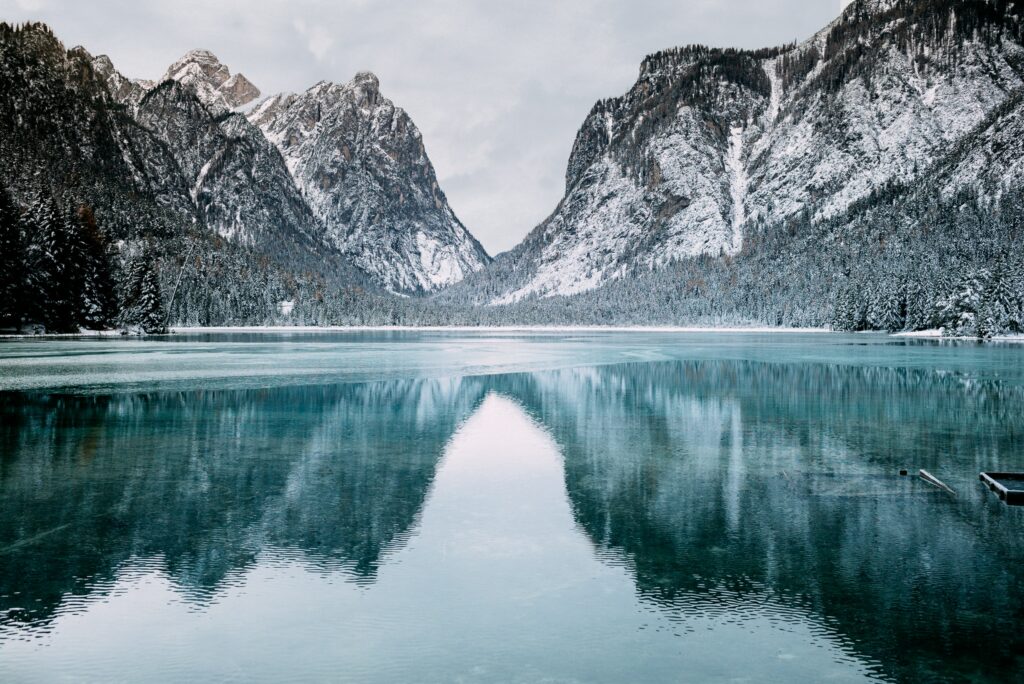 sea and mountains photo backgrounds